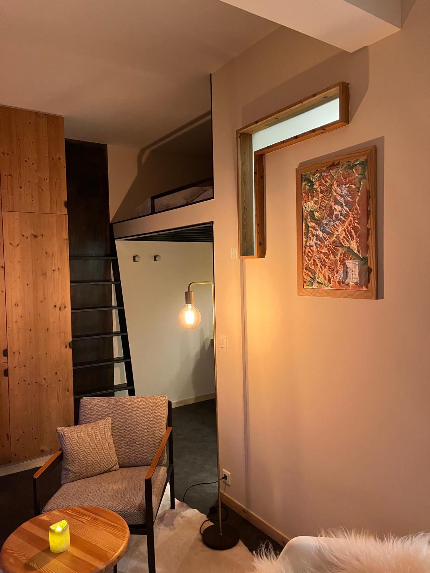 Un Nid Avec Balcon Apartment